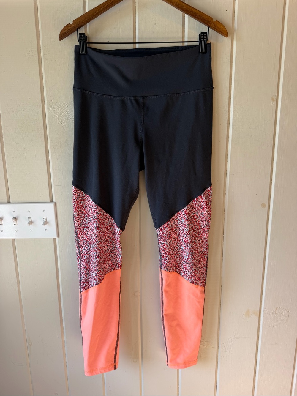 Old Navy Black Leggings with Coral and Multicolor Panels, Size Large